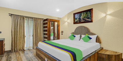 Deluxe room in Treebo Majestic Palms, 2 Km From Colva Beach in undefined. High-end aesthetics